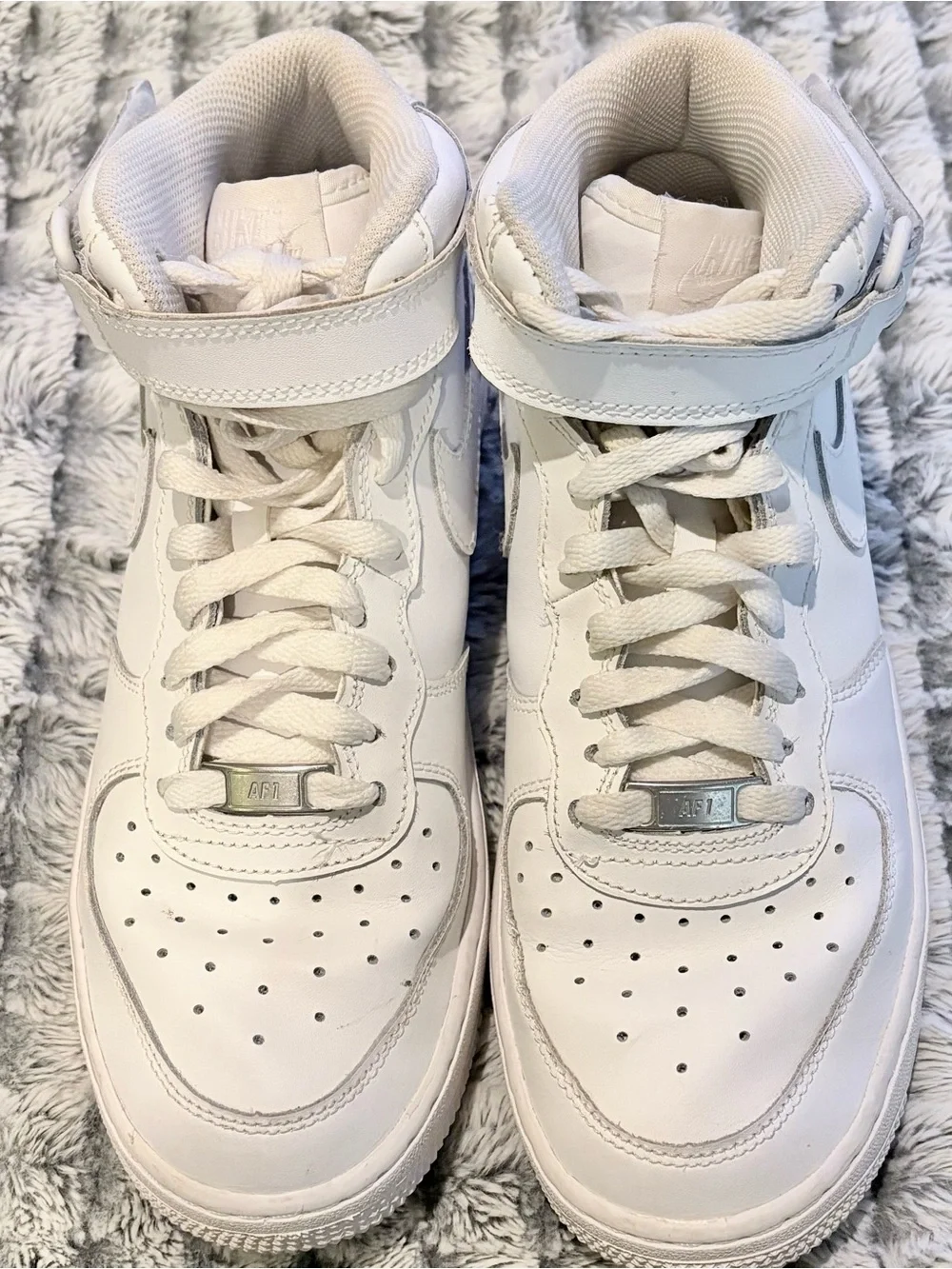 Nike Youth White High-Top AIR FORCE ONES Sneakers 6.5Y